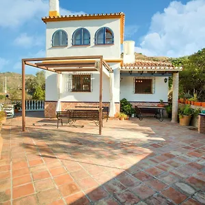 https://secluded-holiday-home-in-malaga-with-private-pool.es-andalucia.com