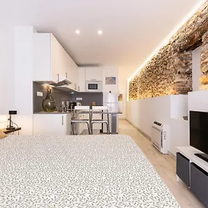 https://unik-vacation-studio.top-hotels-tarragona.com